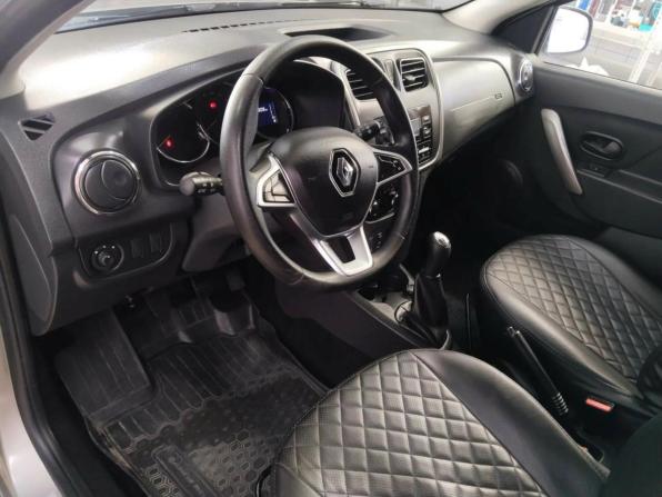 Renault Sandero II Рестайлинг с пробегом 2019 года, цена 1 105 000 рублей, 72879 км, хэтчбек, Автокод Объявления