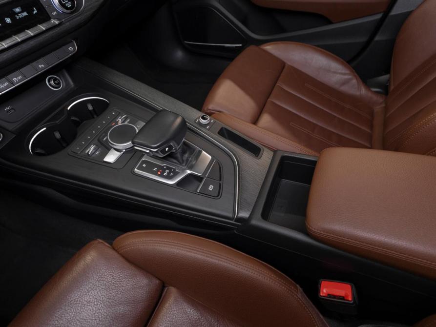 Audi A4 V (B9) Москва  - изображение 15