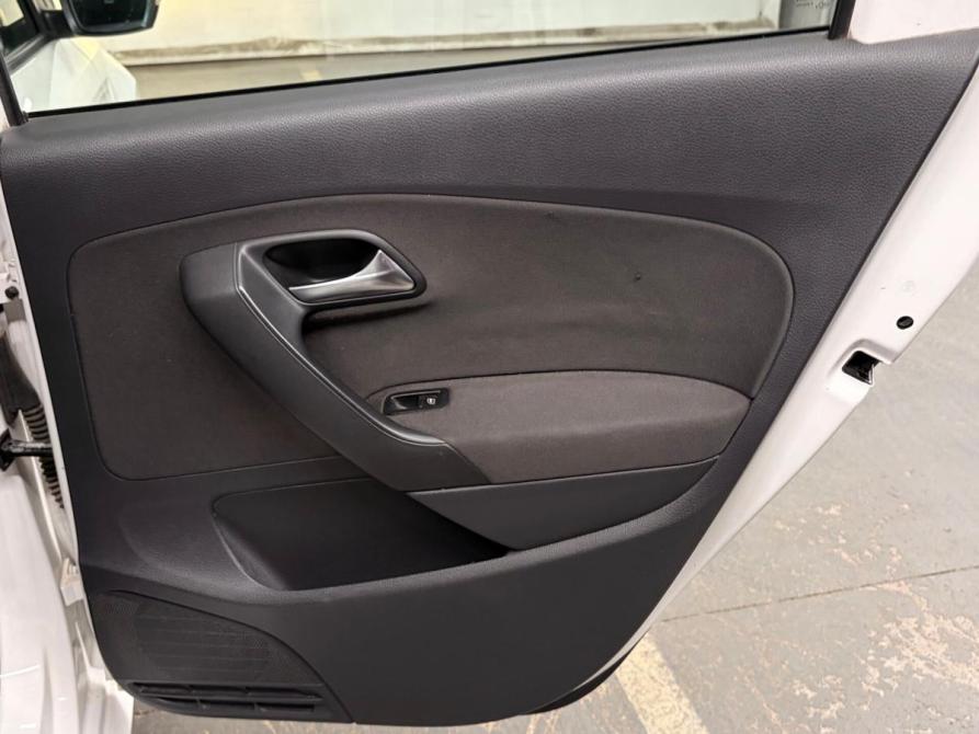 Volkswagen Polo V Екатеринбург  - изображение 26