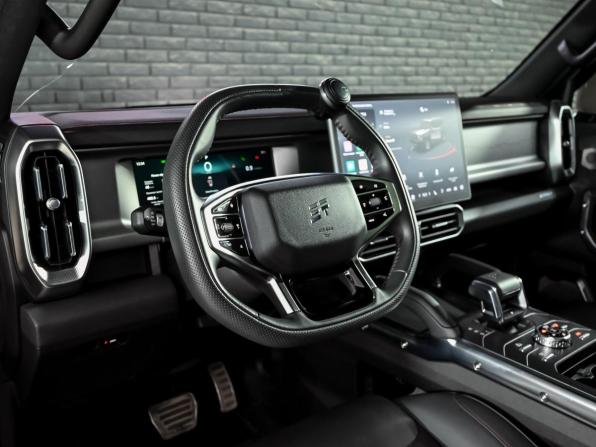 JETOUR T2 с пробегом 2024 года, цена 3 230 000 рублей, 48906 км, внедорожник, Автокод Объявления
