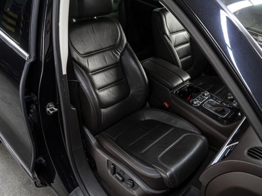 Volkswagen Touareg II Рестайлинг Тюмень  - изображение 18
