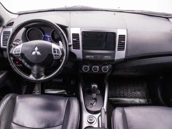 Mitsubishi Outlander II Рестайлинг с пробегом 2011 года, цена 1 024 000 рублей, 273100 км, внедорожник, Автокод Объявления