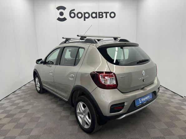 Renault Sandero II с пробегом 2017 года, цена 1 050 000 рублей, 118111 км, хэтчбек, Автокод Объявления