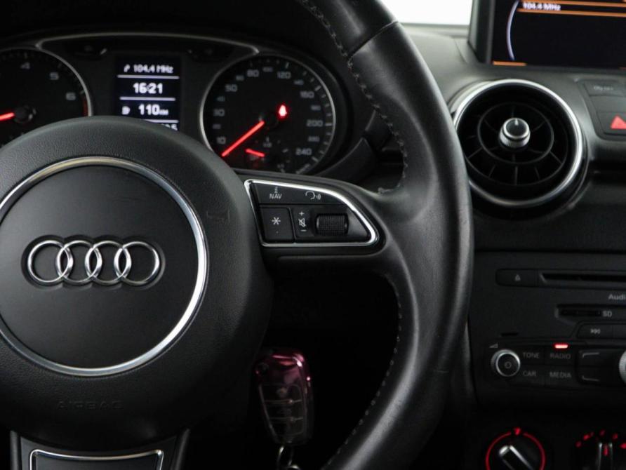 Audi A1 I (8X) Москва  - изображение 12