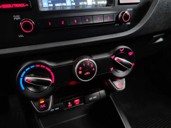 Kia Rio IV с пробегом 2019 года, цена 984 000 рублей, 157262 км, седан, Автокод Объявления