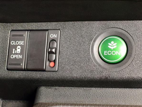 Honda Stepwgn IV Рестайлинг с пробегом 2015 года, цена 1 485 999 рублей, 254529 км, минивэн, Автокод Объявления