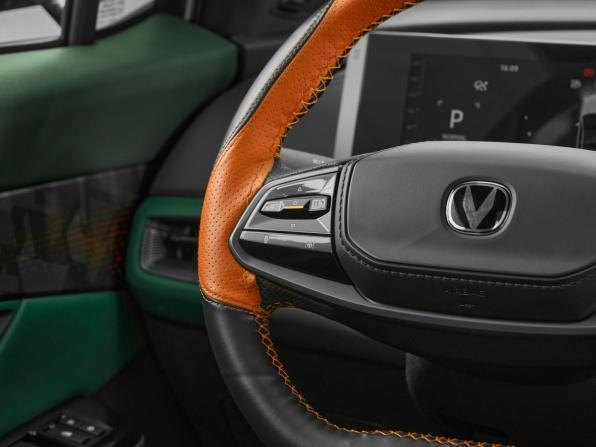 Changan UNI-T I Рестайлинг с пробегом 2023 года, цена 2 999 000 рублей, 4000 км, внедорожник, Автокод Объявления