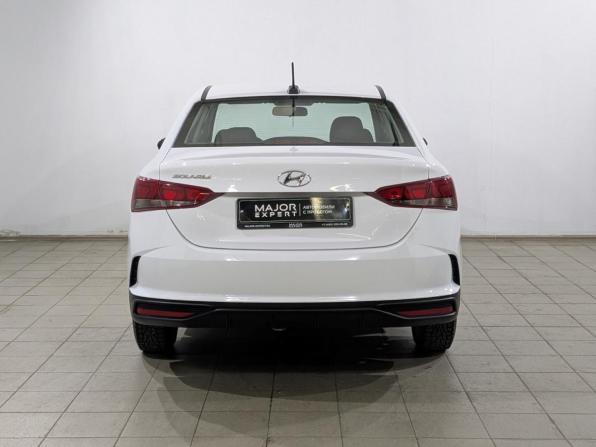 Hyundai Solaris II Рестайлинг с пробегом 2022 года, цена 1 595 000 рублей, 67811 км, седан, Автокод Объявления