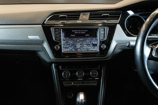 Volkswagen Touran II с пробегом 2016 года, цена 1 299 000 рублей, 115222 км, минивэн, Автокод Объявления