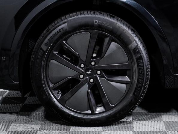 Li Auto (Lixiang) L7 I Рестайлинг с пробегом 2024 года, цена 6 799 000 рублей, 16298 км, внедорожник, Автокод Объявления