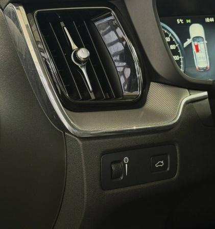 Volvo XC60 II с пробегом 2017 года, цена 3 250 000 рублей, 165896 км, внедорожник, Автокод Объявления