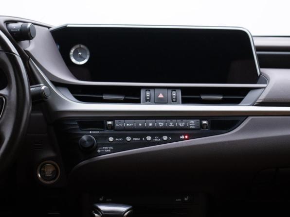Lexus ES VII с пробегом 2020 года, цена 3 505 000 рублей, 82058 км, седан, Автокод Объявления