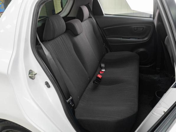 Toyota Vitz III (XP130) Рестайлинг 2 с пробегом 2019 года, цена 1 079 000 рублей, 106704 км, хэтчбек, Автокод Объявления