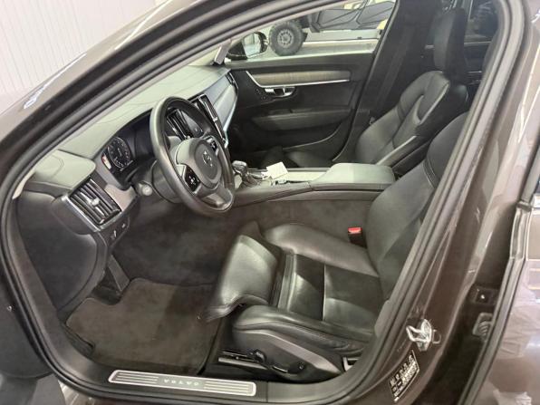 Volvo S90 II Рестайлинг с пробегом 2021 года, цена 3 127 000 рублей, 95382 км, седан, Автокод Объявления
