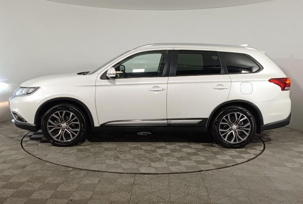 Mitsubishi Outlander III Рестайлинг 2 Волгоград  - изображение 4