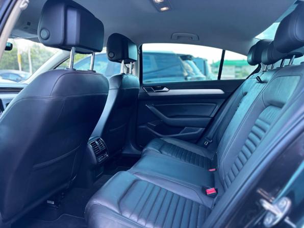 Volkswagen Passat B8 с пробегом 2019 года, цена 1 850 000 рублей, 227171 км, седан, Автокод Объявления