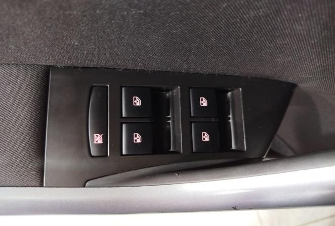 Opel Astra J Рестайлинг с пробегом 2014 года, цена 1 010 000 рублей, 136503 км, хэтчбек, Автокод Объявления