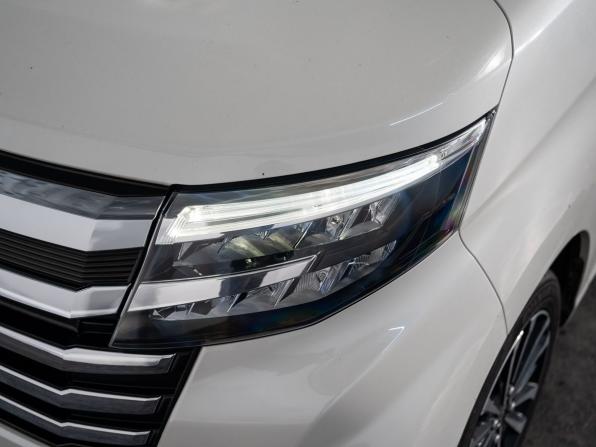 Toyota Roomy I Рестайлинг с пробегом 2022 года, цена 1 200 000 рублей, 47230 км, микровэн, Автокод Объявления