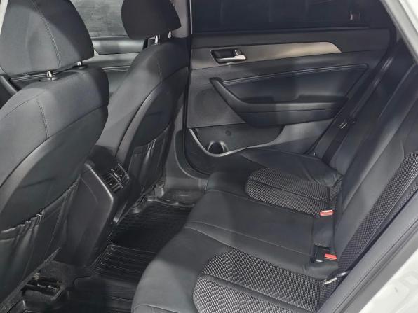 Hyundai Sonata VII (LF) Рестайлинг с пробегом 2019 года, цена 1 195 000 рублей, 355000 км, седан, Автокод Объявления