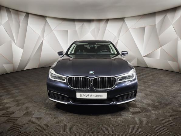 BMW 7 серии VI (G11/G12) с пробегом 2018 года, цена 2 749 000 рублей, 220530 км, седан, Автокод Объявления