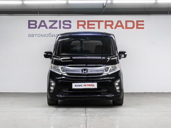 Honda Stepwgn IV Рестайлинг с пробегом 2015 года, цена 2 050 000 рублей, 170190 км, минивэн, Автокод Объявления