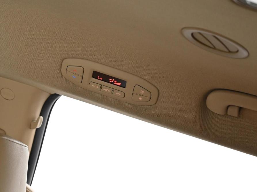 Kia Carnival III Москва  - изображение 16