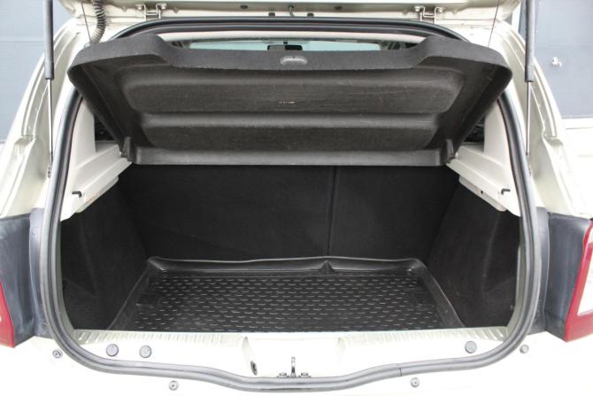 Renault Sandero II с пробегом 2015 года, цена 825 000 рублей, 142860 км, хэтчбек, Автокод Объявления