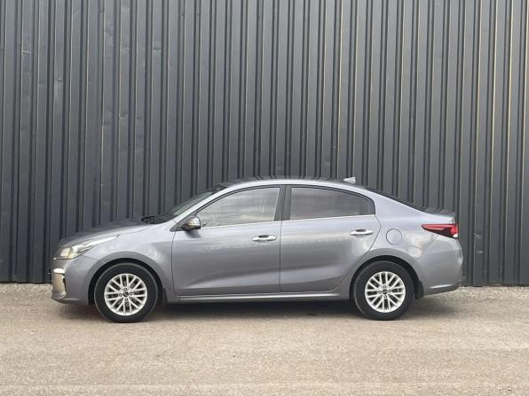 Kia Rio IV с пробегом 2018 года, цена 1 380 000 рублей, 97828 км, седан, Автокод Объявления
