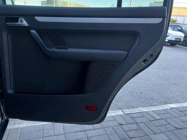 Volkswagen Touran I Рестайлинг 2 с пробегом 2011 года, цена 999 000 рублей, 187505 км, компактвэн, Автокод Объявления