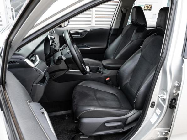 Toyota RAV4 V (XA50) с пробегом 2021 года, цена 2 900 000 рублей, 126359 км, внедорожник, Автокод Объявления