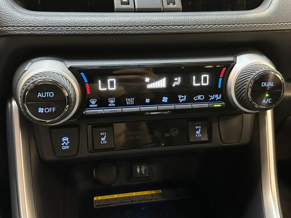 Toyota RAV4 V (XA50) с пробегом 2020 года, цена 3 250 000 рублей, 90152 км, внедорожник, Автокод Объявления