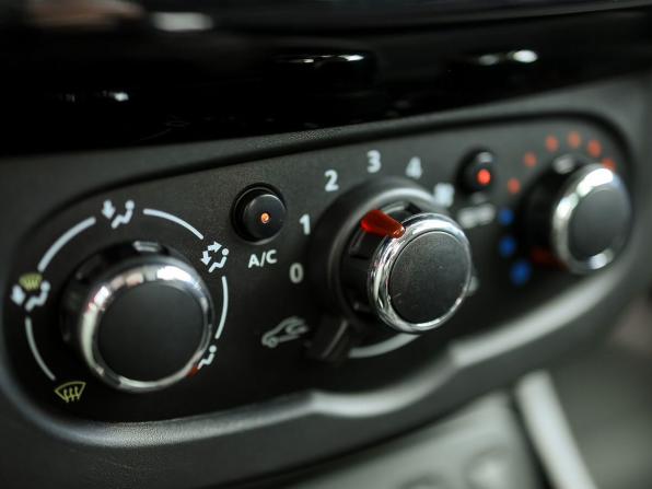 Renault Duster I Рестайлинг с пробегом 2018 года, цена 1 549 000 рублей, 97000 км, внедорожник, Автокод Объявления