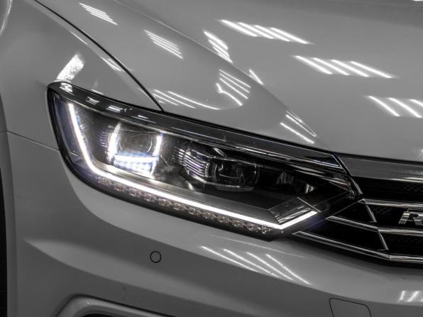 Volkswagen Passat B8 с пробегом 2018 года, цена 2 389 000 рублей, 130523 км, седан, Автокод Объявления