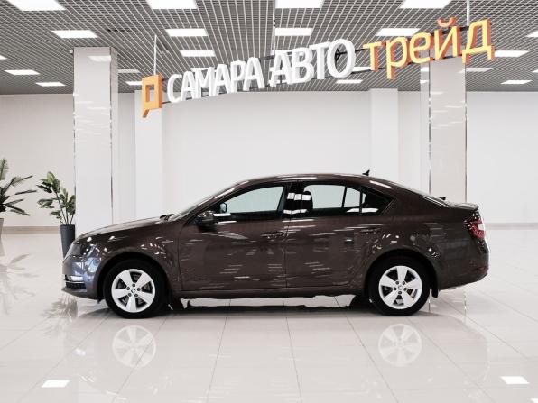 Skoda Octavia III (A7) Рестайлинг с пробегом 2019 года, цена 2 135 000 рублей, 119951 км, лифтбек, Автокод Объявления