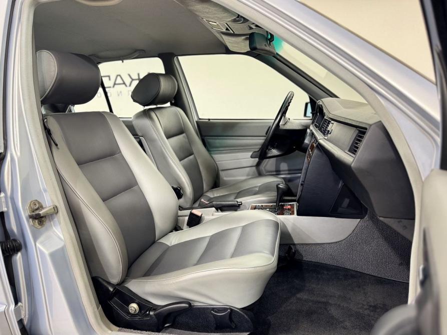 Mercedes-Benz 190 (W201) Санкт-Петербург  - изображение 18