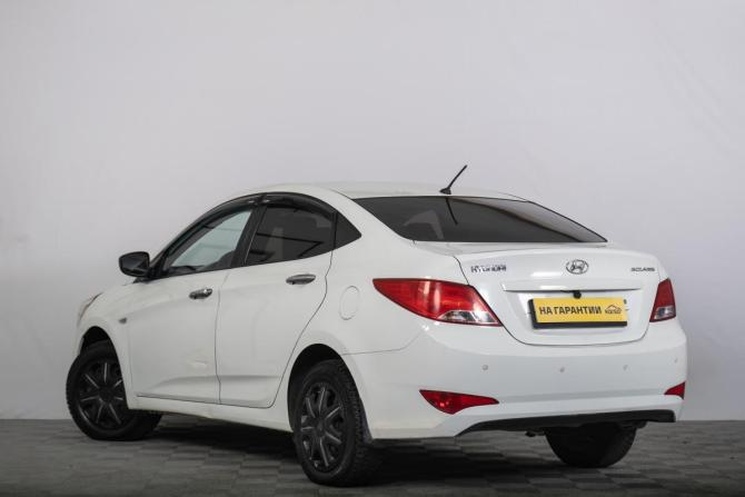 Hyundai Solaris I Рестайлинг с пробегом 2015 года, цена 829 000 рублей, 144000 км, седан, Автокод Объявления