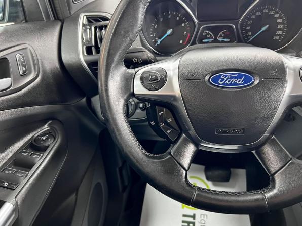 Ford Kuga II с пробегом 2013 года, цена 1 295 000 рублей, 145649 км, внедорожник, Автокод Объявления