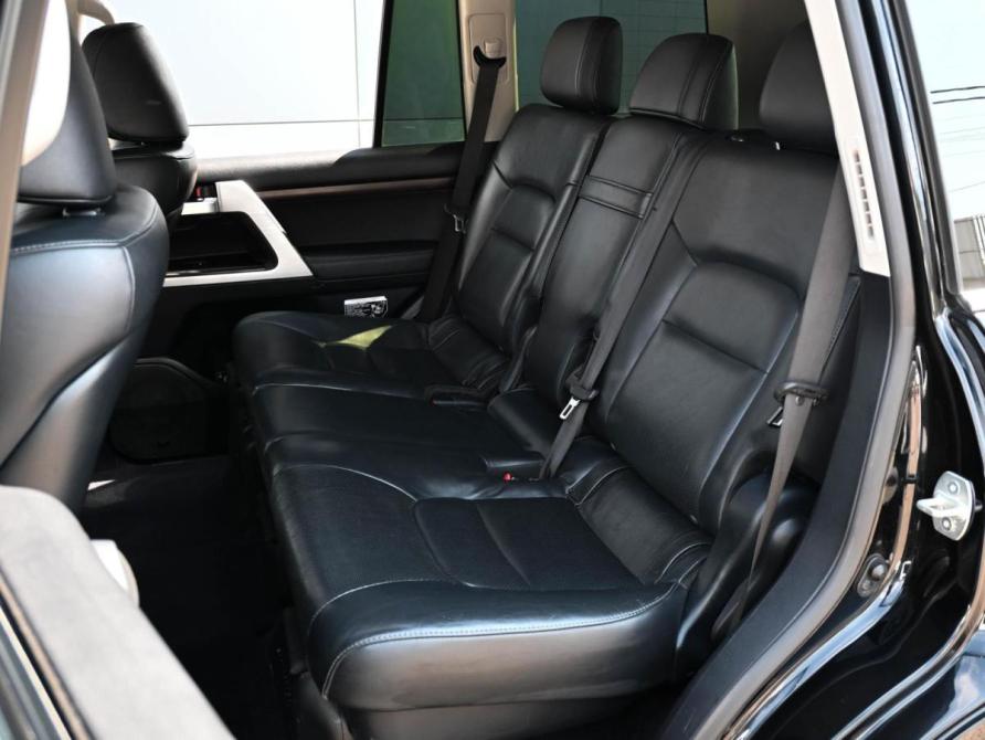 Toyota Land Cruiser 200 Series Рестайлинг 2 Новороссийск  - изображение 9