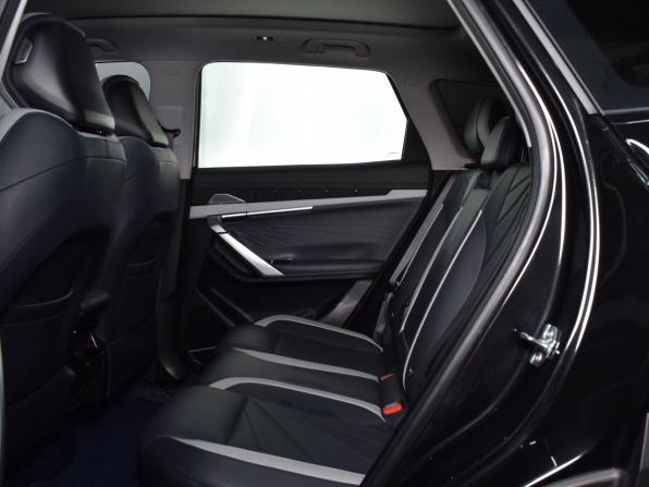 Geely Atlas II с пробегом 2023 года, цена 2 899 999 рублей, 48723 км, внедорожник, Автокод Объявления