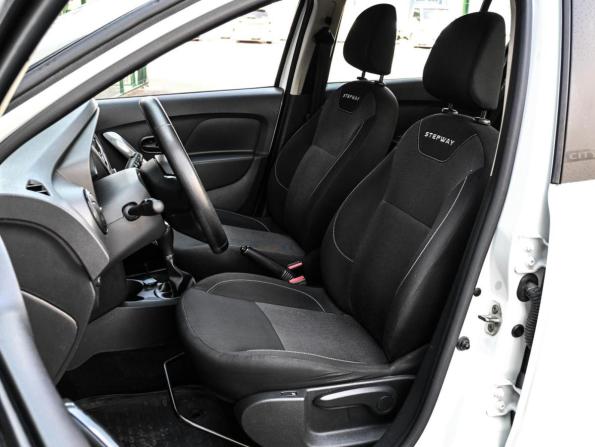 Renault Sandero II Рестайлинг с пробегом 2019 года, цена 1 099 000 рублей, 88553 км, хэтчбек, Автокод Объявления