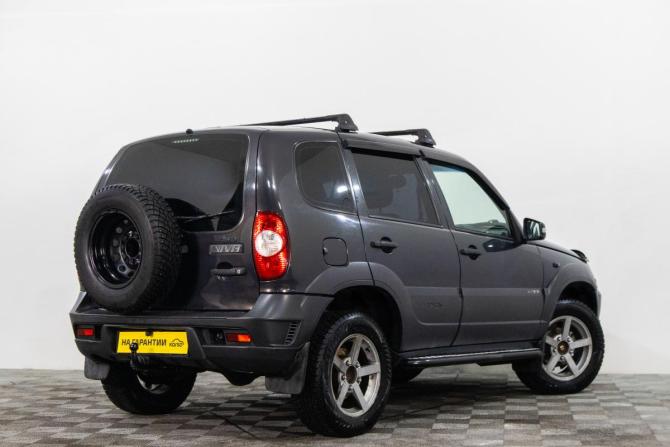 Chevrolet Niva I Рестайлинг с пробегом 2018 года, цена 599 000 рублей, 145098 км, внедорожник, Автокод Объявления