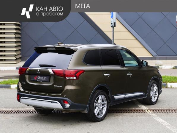 Mitsubishi Outlander III Рестайлинг 3 с пробегом 2019 года, цена 2 548 000 рублей, 96900 км, внедорожник, Автокод Объявления