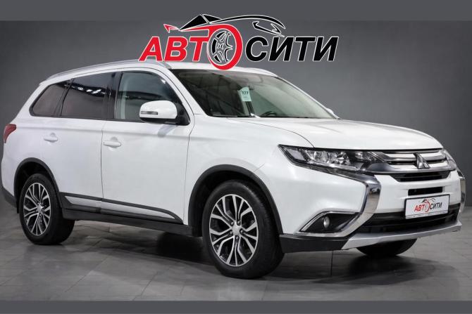 Mitsubishi Outlander III Рестайлинг 2 с пробегом 2017 года, цена 1 998 000 рублей, 116000 км, внедорожник, Автокод Объявления