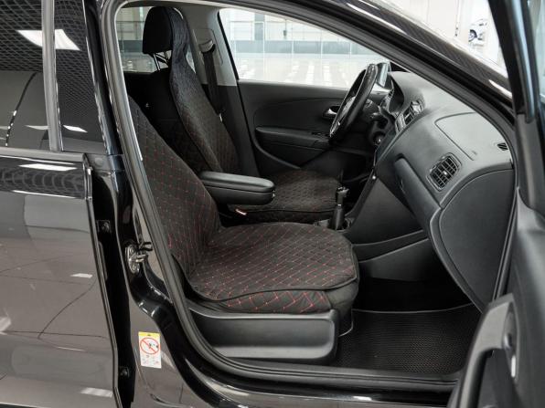 Volkswagen Polo V Рестайлинг с пробегом 2017 года, цена 1 070 000 рублей, 134896 км, седан, Автокод Объявления