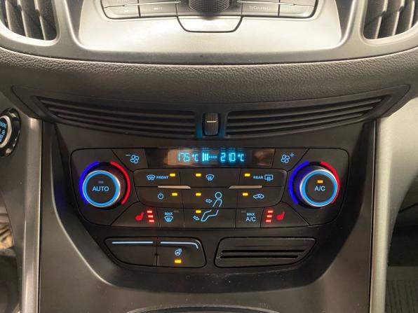 Ford Kuga II Рестайлинг с пробегом 2017 года, цена 1 558 000 рублей, 167289 км, внедорожник, Автокод Объявления