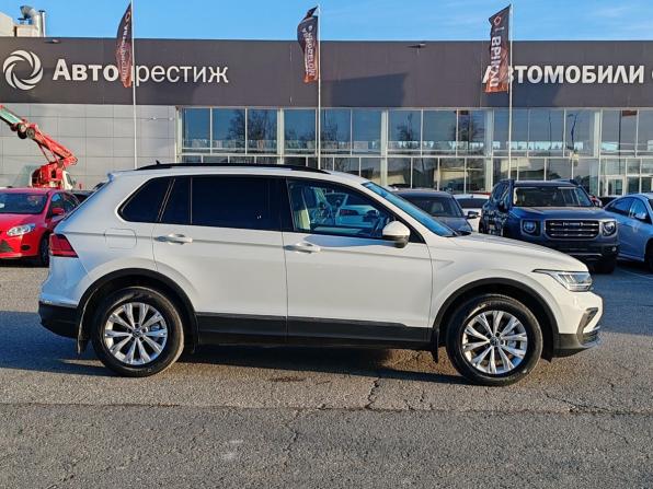 Volkswagen Tiguan II Рестайлинг с пробегом 2021 года, цена 2 599 000 рублей, 92180 км, внедорожник, Автокод Объявления