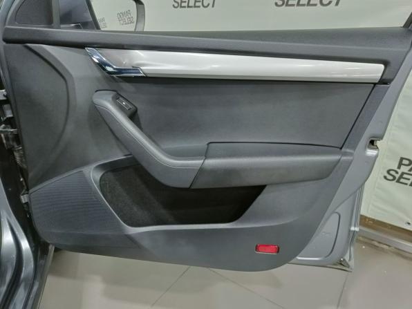 Skoda Octavia III (A7) Рестайлинг с пробегом 2018 года, цена 1 575 000 рублей, 118000 км, лифтбек, Автокод Объявления