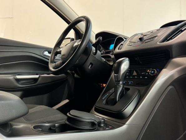 Ford Kuga II с пробегом 2016 года, цена 1 470 000 рублей, 71600 км, внедорожник, Автокод Объявления