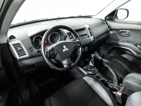 Mitsubishi Outlander II Рестайлинг с пробегом 2010 года, цена 749 777 рублей, 365573 км, внедорожник, Автокод Объявления