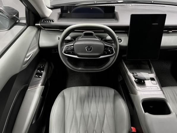 Changan Lamore с пробегом 2023 года, цена 1 845 000 рублей, 60888 км, седан, Автокод Объявления